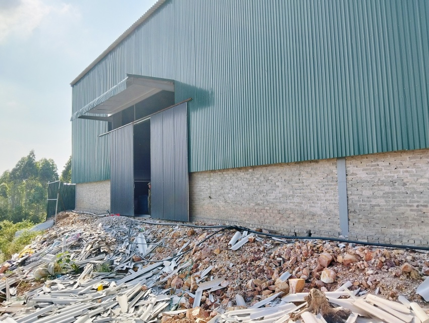 Phú Thọ: Xử phạt 160 triệu đồng xưởng sản xuất giấy xây dựng trái phép, gây ô nhiễm môi trường