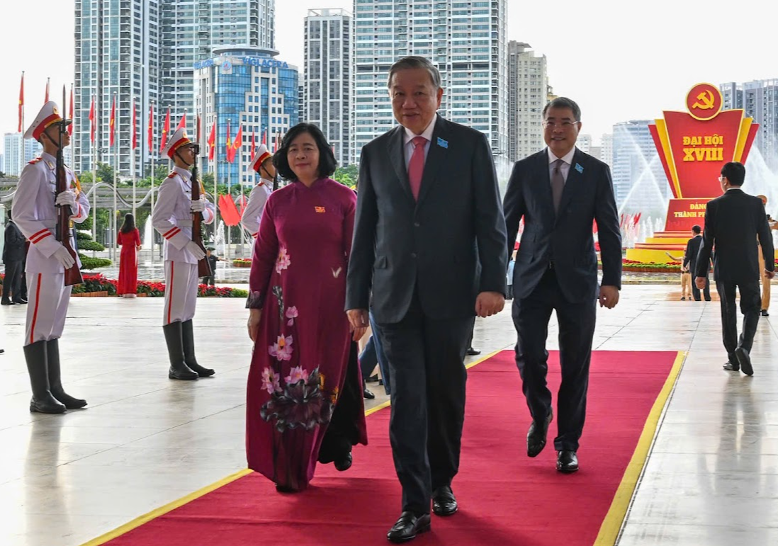 Tổng Bí thư Tô Lâm đến dự Đại hội Đại biểu Đảng bộ TP. Hà Nội lần thứ XVIII - Ảnh: VGP Tổng Bí thư Tô Lâm đến dự Đại hội Đại biểu Đảng bộ TP. Hà Nội lần thứ XVIII - Ảnh: VGP