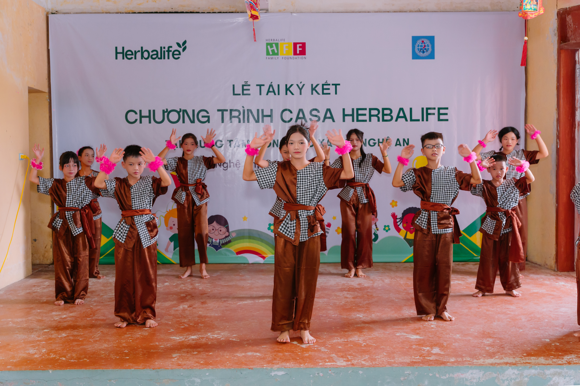 Herbalife Việt Nam tiếp tục đồng hành hỗ trợ bữa ăn dinh dưỡng cho hơn 3.000 người có hoàn cảnh khó khăn