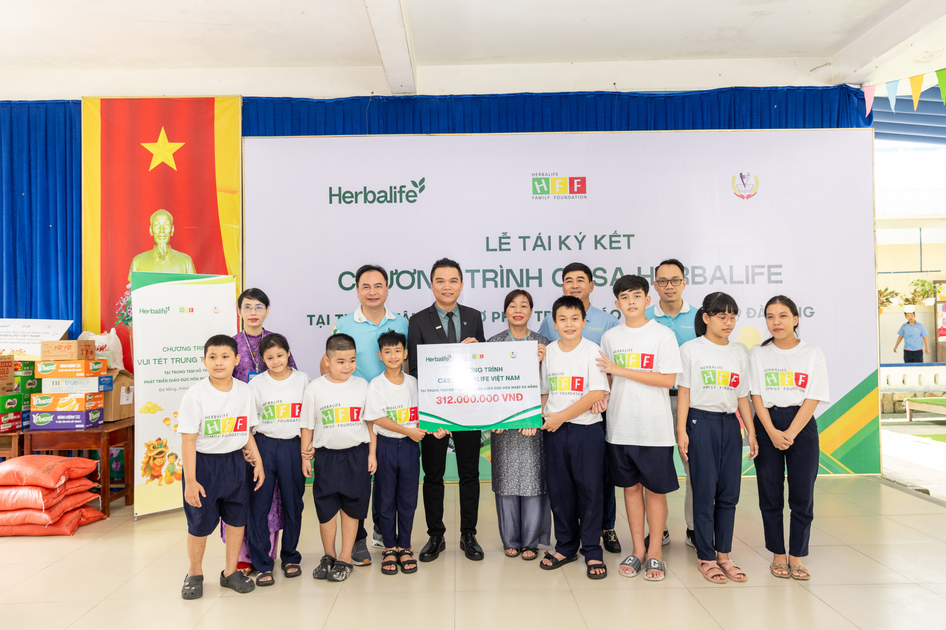 Herbalife Việt Nam tiếp tục đồng hành hỗ trợ bữa ăn dinh dưỡng cho hơn 3.000 người có hoàn cảnh khó khăn