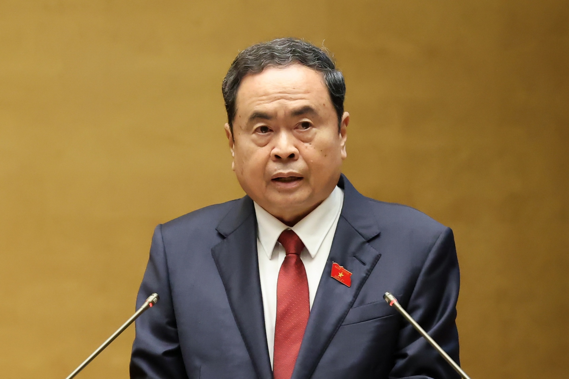   Chủ tịch Quốc hội Trần Thanh Mẫn đề nghị các vị đại biểu Quốc hội tập trung cao độ, phát huy cao nhất trí tuệ, kinh nghiệm, tất cả vì lợi ích của Tổ quốc, của nhân dân - Ảnh: VGP