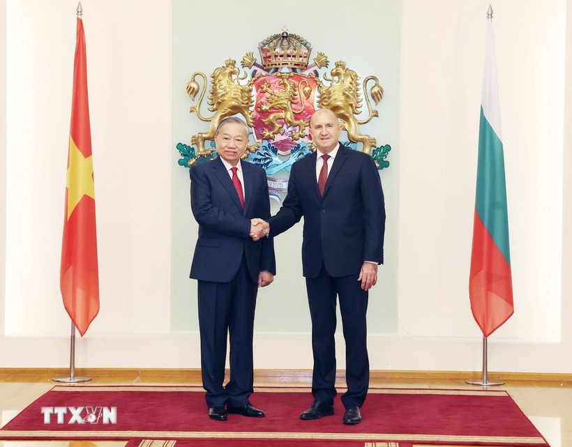 Tổng Bí thư Tô Lâm và Tổng thống Cộng hòa Bulgaria Rumen Radev tại Phủ Tổng thống. (Ảnh: TTXVN) Tổng Bí thư Tô Lâm và Tổng thống Cộng hòa Bulgaria Rumen Radev tại Phủ Tổng thống. (Ảnh: TTXVN)