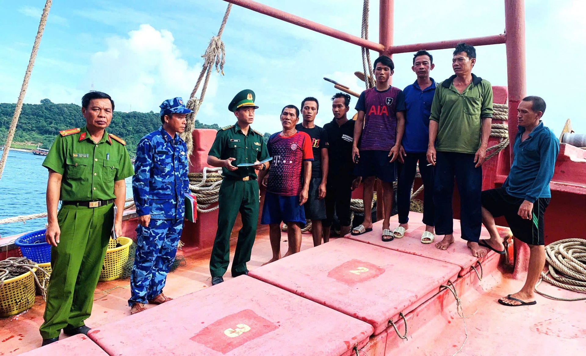 Chung tay gỡ “thẻ vàng” để phát triển bền vững ngành thuỷ sản