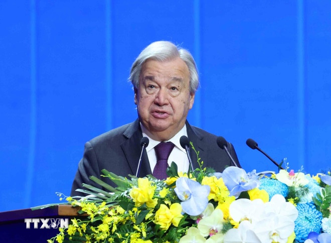 Tổng Thư ký Liên hợp quốc António Guterres phát biểu tại Phiên khai mạc cấp cao Lễ mở ký Công ước Hà Nội. (Ảnh: TTXVN) Tổng Thư ký Liên hợp quốc António Guterres phát biểu tại Phiên khai mạc cấp cao Lễ mở ký Công ước Hà Nội. (Ảnh: TTXVN)