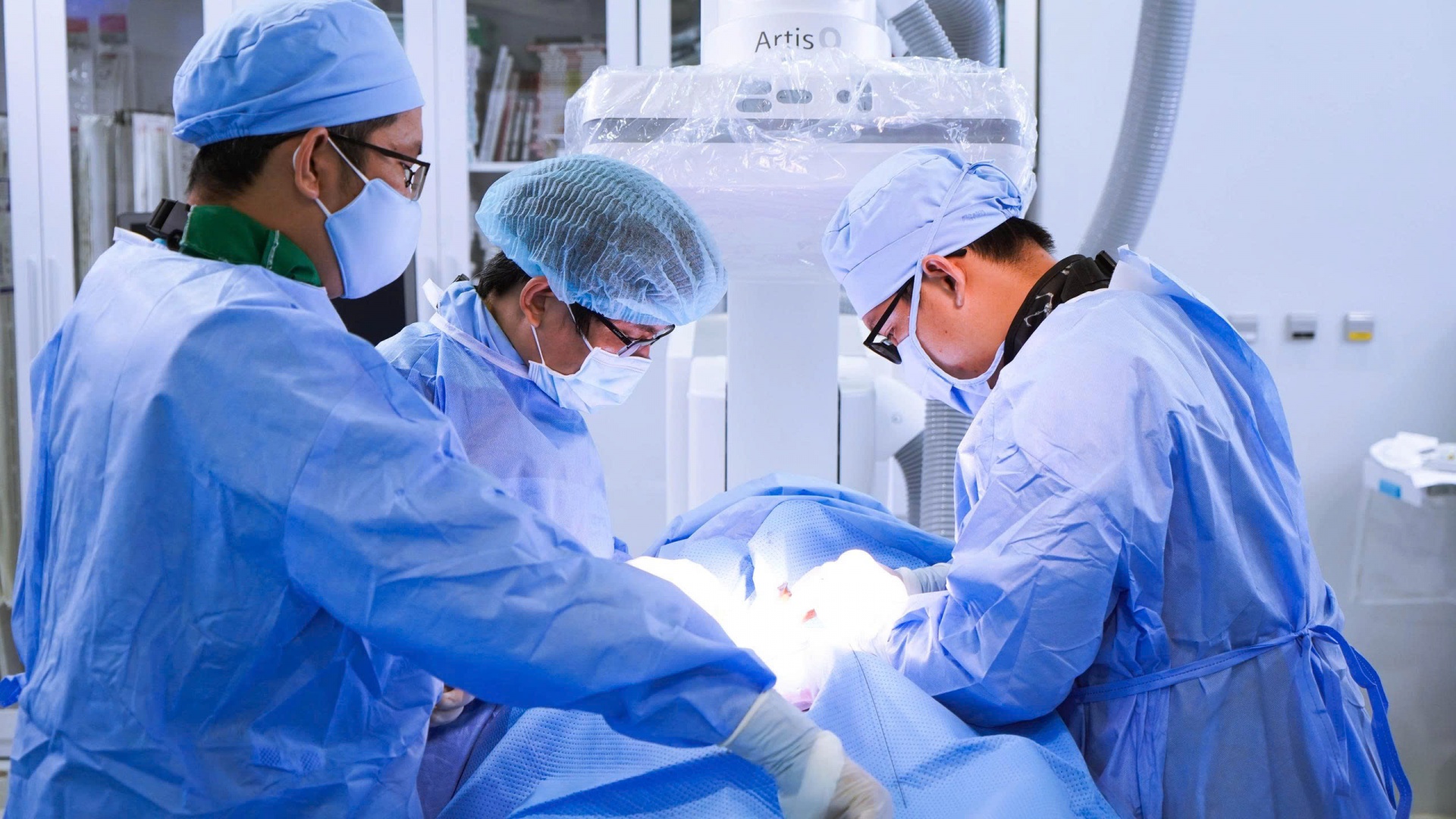 Bệnh viện Đa khoa Quốc tế S.I.S Cần Thơ:  Can thiệp giúp bệnh nhân hơn 7 năm sống cùng ống nội khí quản