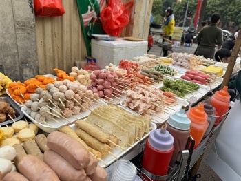 Xiên nướng vỉa hè: Mối nguy từ ẩm thực đường phố