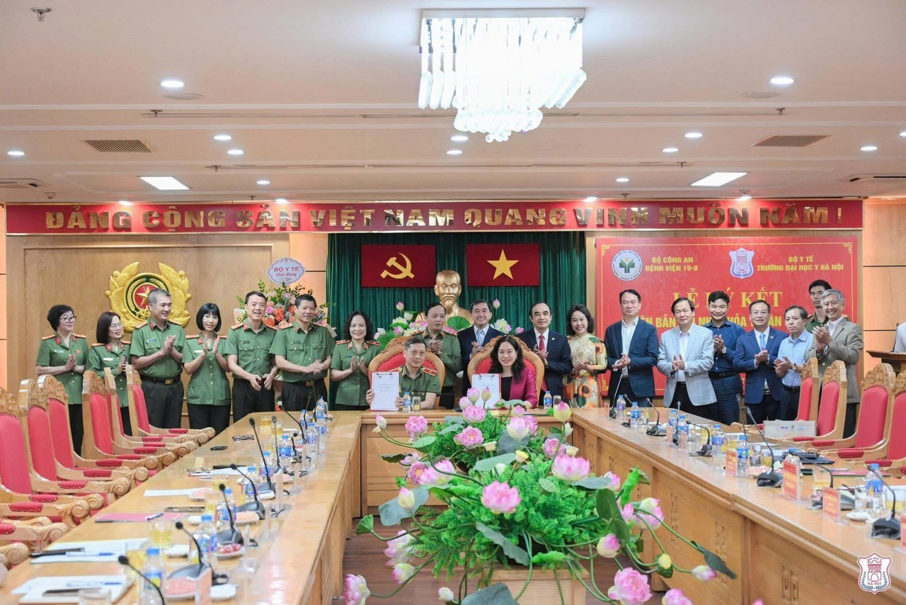Trường Đại học Y Hà Nội và Bệnh viện 19-8 ký kết thỏa thuận hợp tác toàn diện