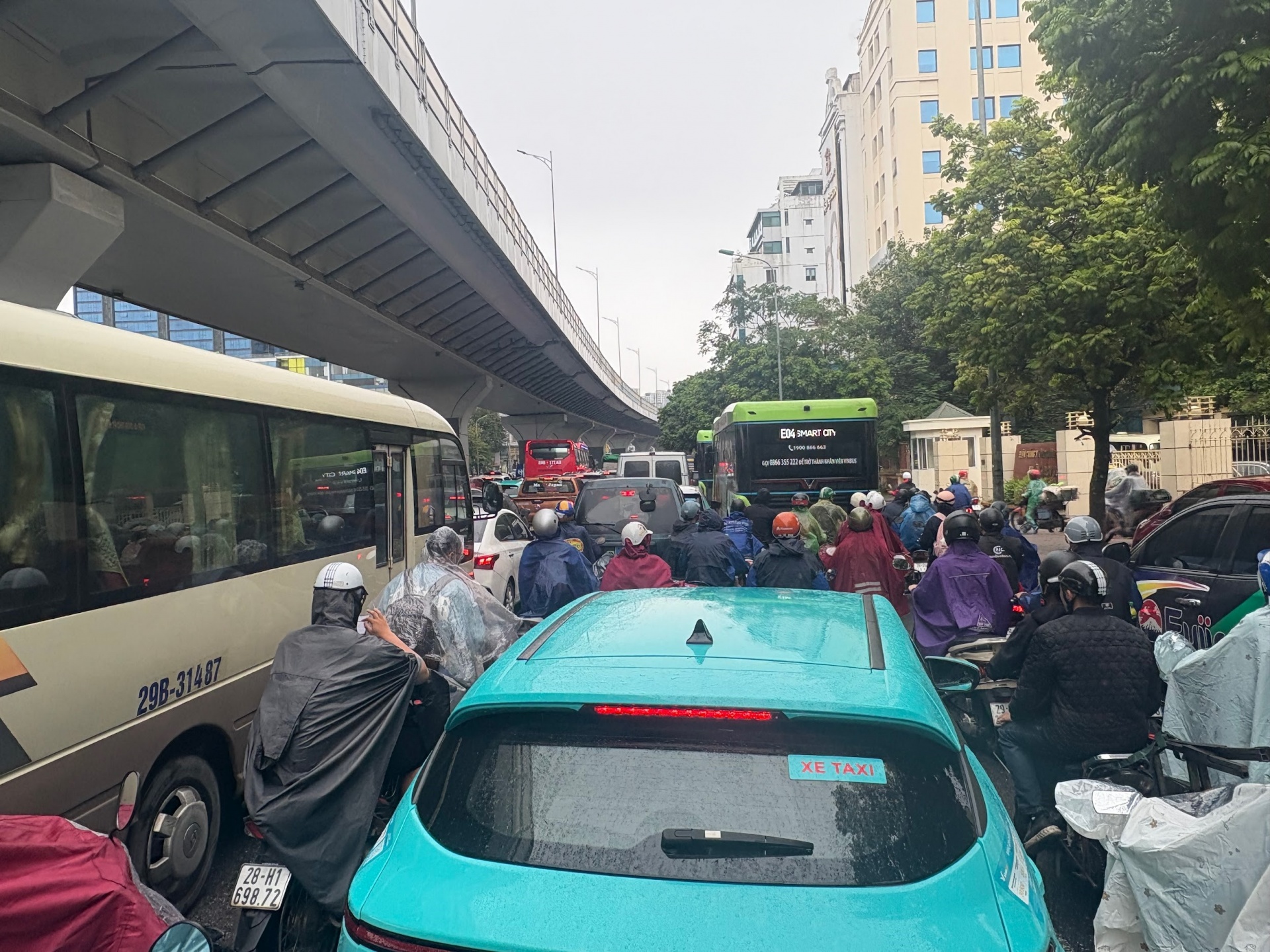 Ô nhiễm tiếng ồn đô thị: “Sát thủ thầm lặng” bào mòn sức khỏe con người