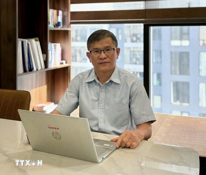 Tiến sỹ Nguyễn Xuân Khoát, Phó Giám đốc Trung tâm Ứng dụng công nghệ thông tin, Viện Hàn lâm Khoa học xã hội Việt Nam. (Ảnh: TTXVN phát) Tiến sỹ Nguyễn Xuân Khoát, Phó Giám đốc Trung tâm Ứng dụng công nghệ thông tin, Viện Hàn lâm Khoa học xã hội Việt Nam. (Ảnh: TTXVN phát)