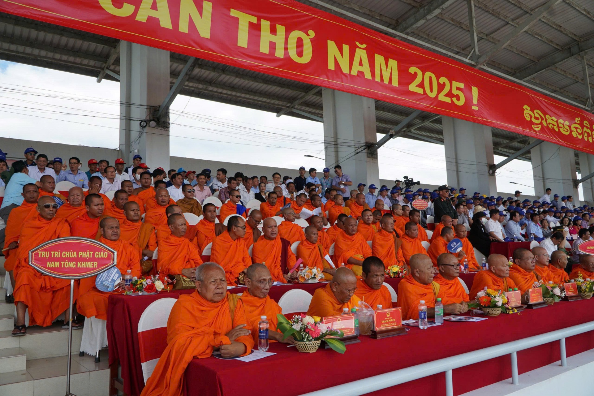 Khai mạc giải đua ghe ngo thành phố Cần Thơ