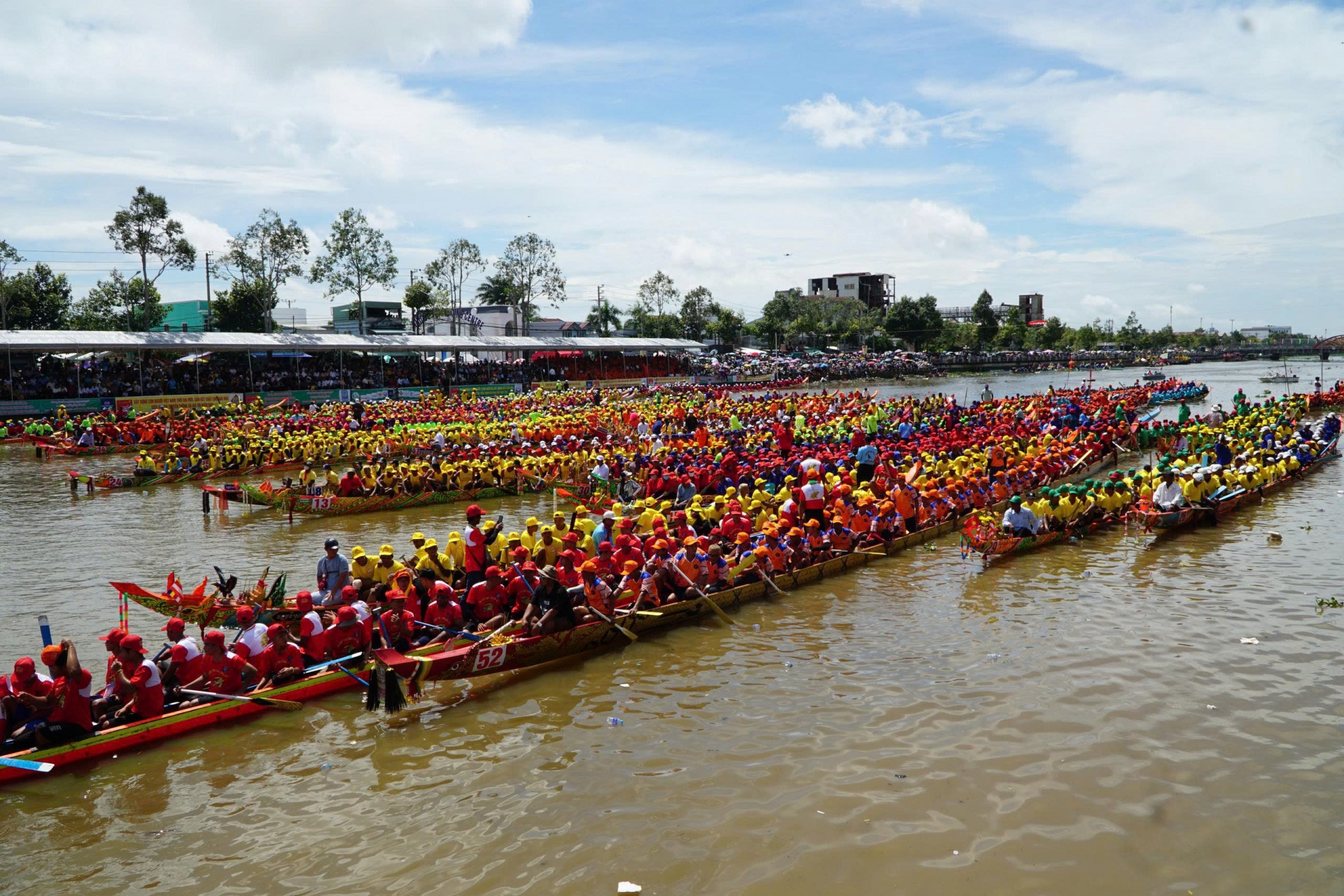Khai mạc giải đua ghe ngo thành phố Cần Thơ