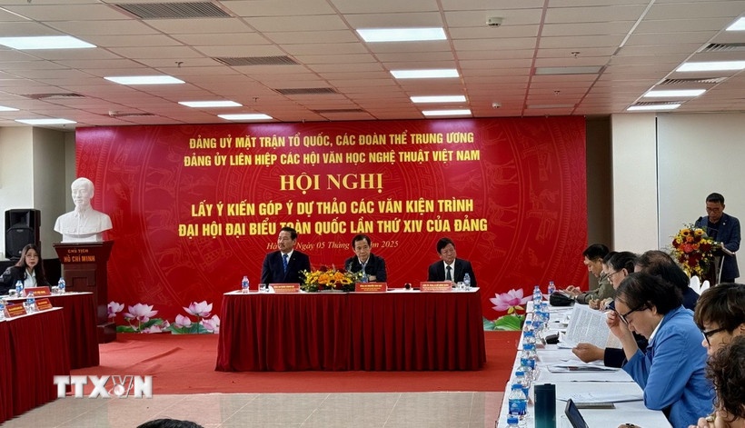 Văn nghệ sỹ đóng góp ý kiến cho dự thảo văn kiện Đại hội XIV của Đảng