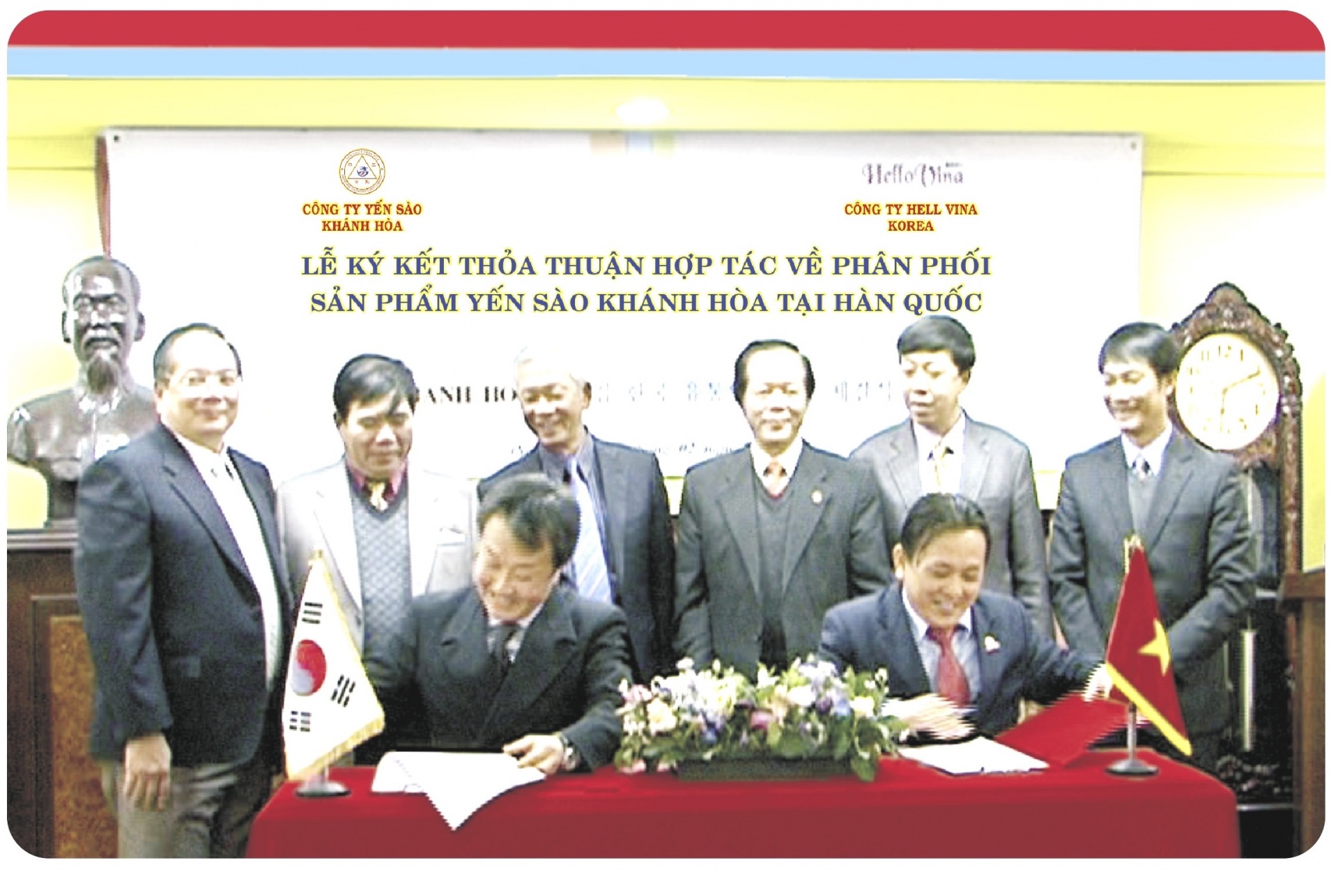 Ký kết hợp tác phân phối sản phẩm tại thị trường Hàn Quốc năm 2012.