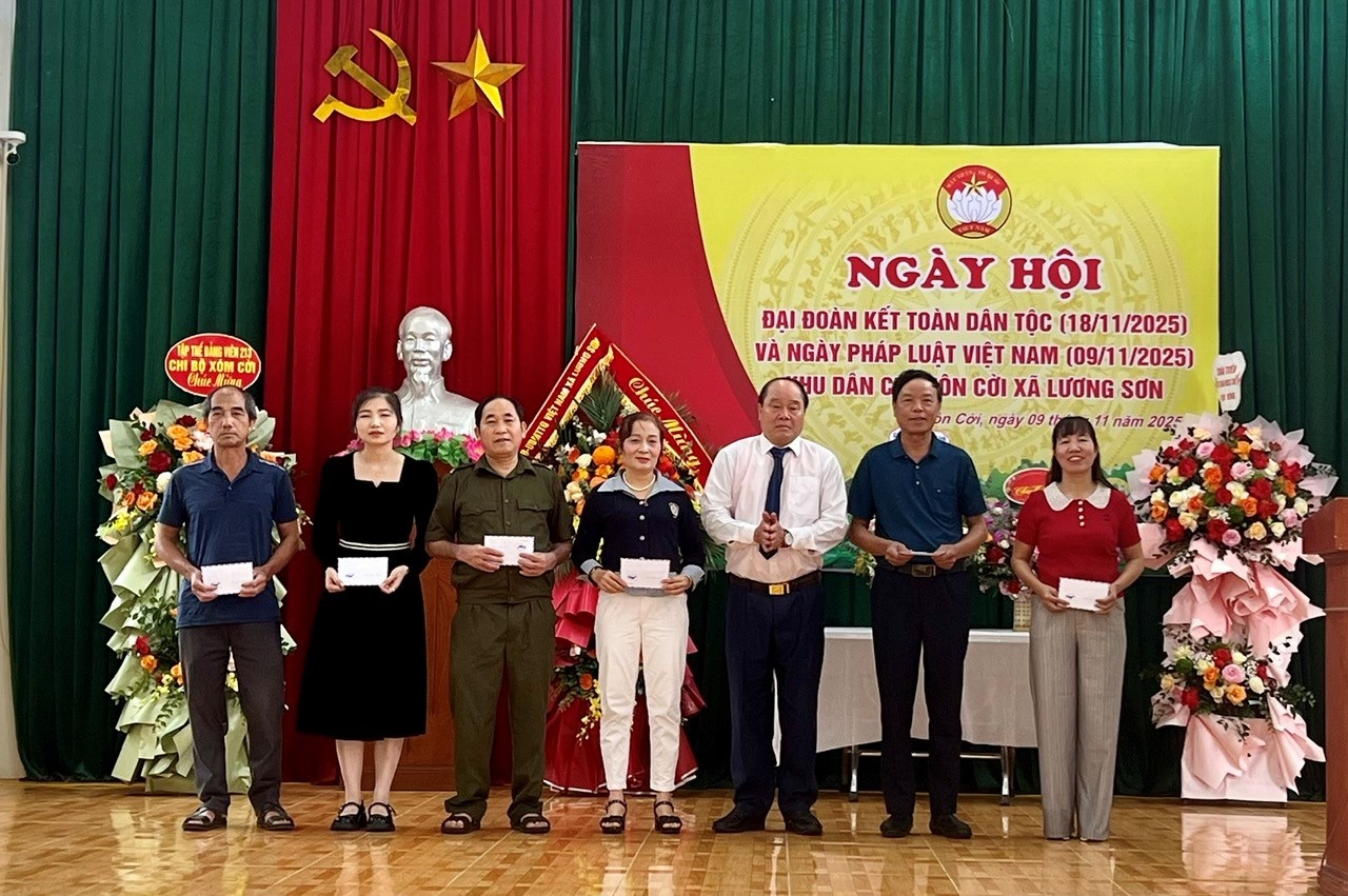 Phú Thọ: Điểm sáng Lương Sơn phát huy sức mạnh đại đoàn kết toàn dân Phú Thọ: Điểm sáng Lương Sơn phát huy sức mạnh đại đoàn kết toàn dân