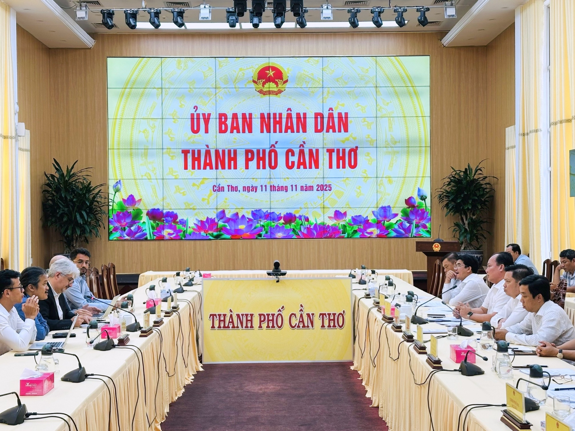 Đẩy nhanh tiến độ dự án phát triển đô thị xanh thích ứng với biến đổi khí hậu ở Cần Thơ