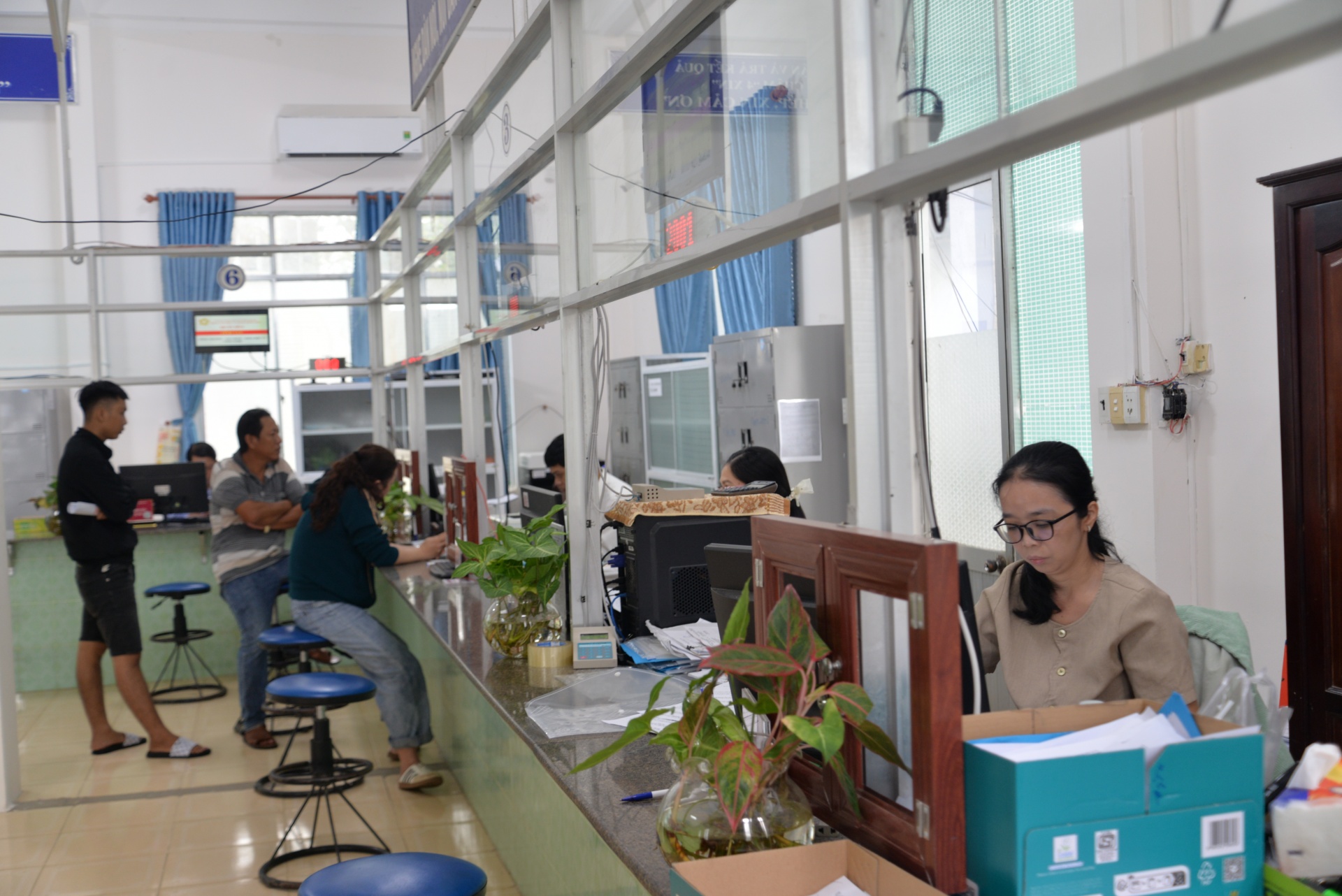 Cán bộ tận tụy, dân thuận tiện – Điểm sáng trong hành chính công xã Vĩnh Thạnh, Cần Thơ