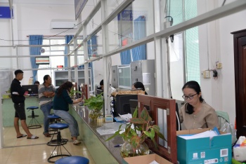 can bo tan tuy dan thuan tien diem sang trong phuc vu hanh chinh cong o vinh thanh can tho