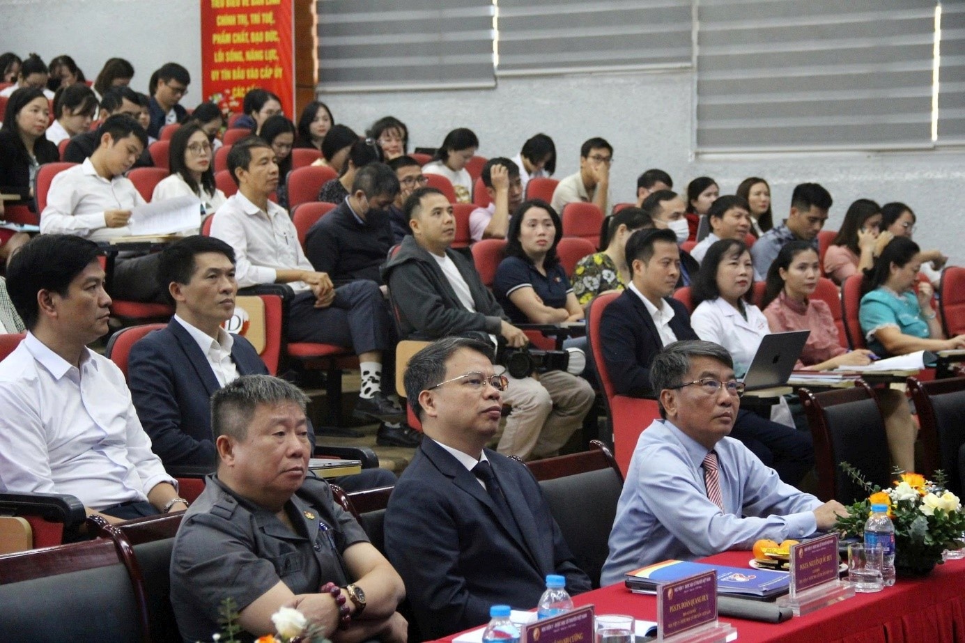    Các đại biểu tham dự Hội thảo