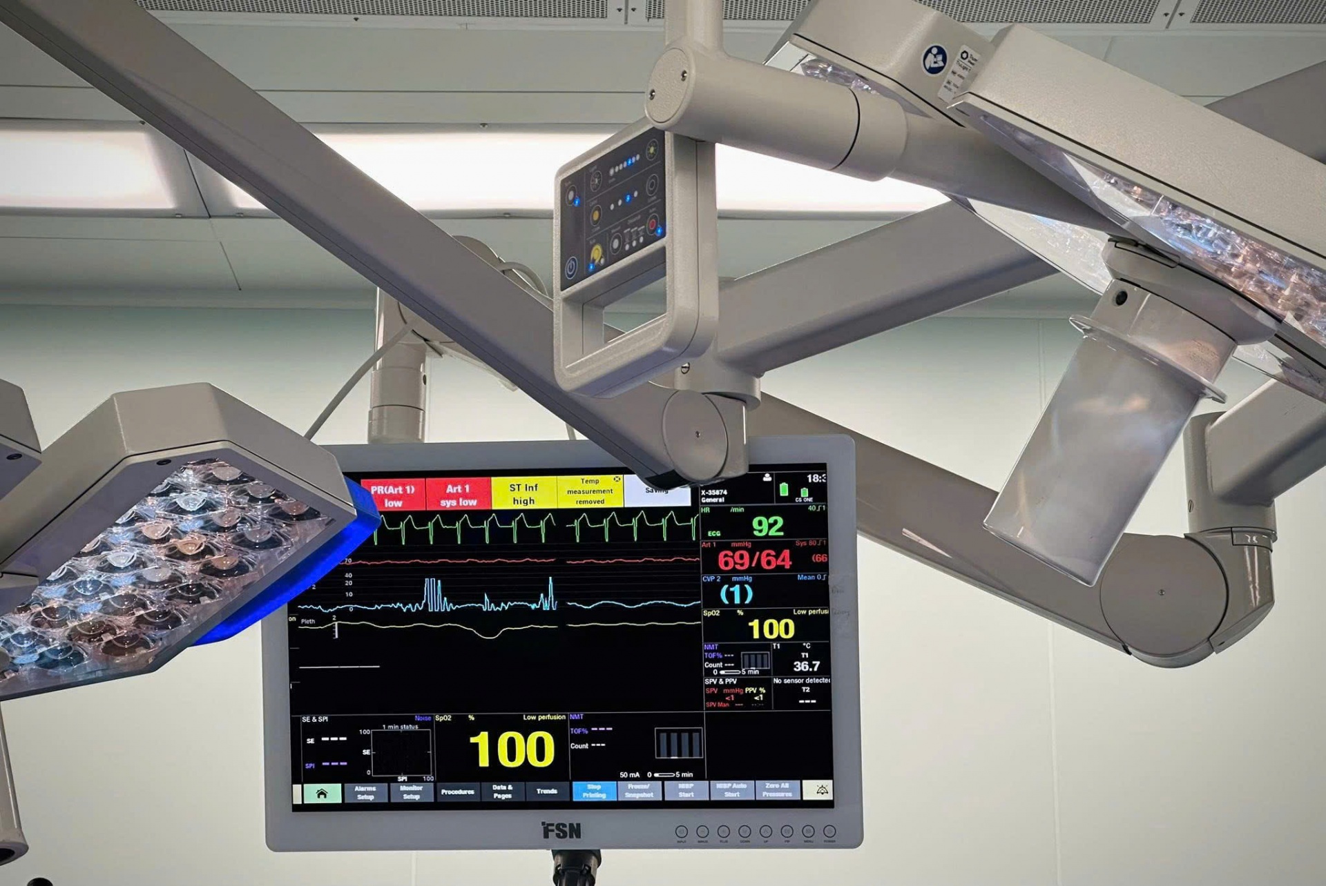 Hành trình 2000 km xuyên đêm mang sự sống cho bệnh nhân