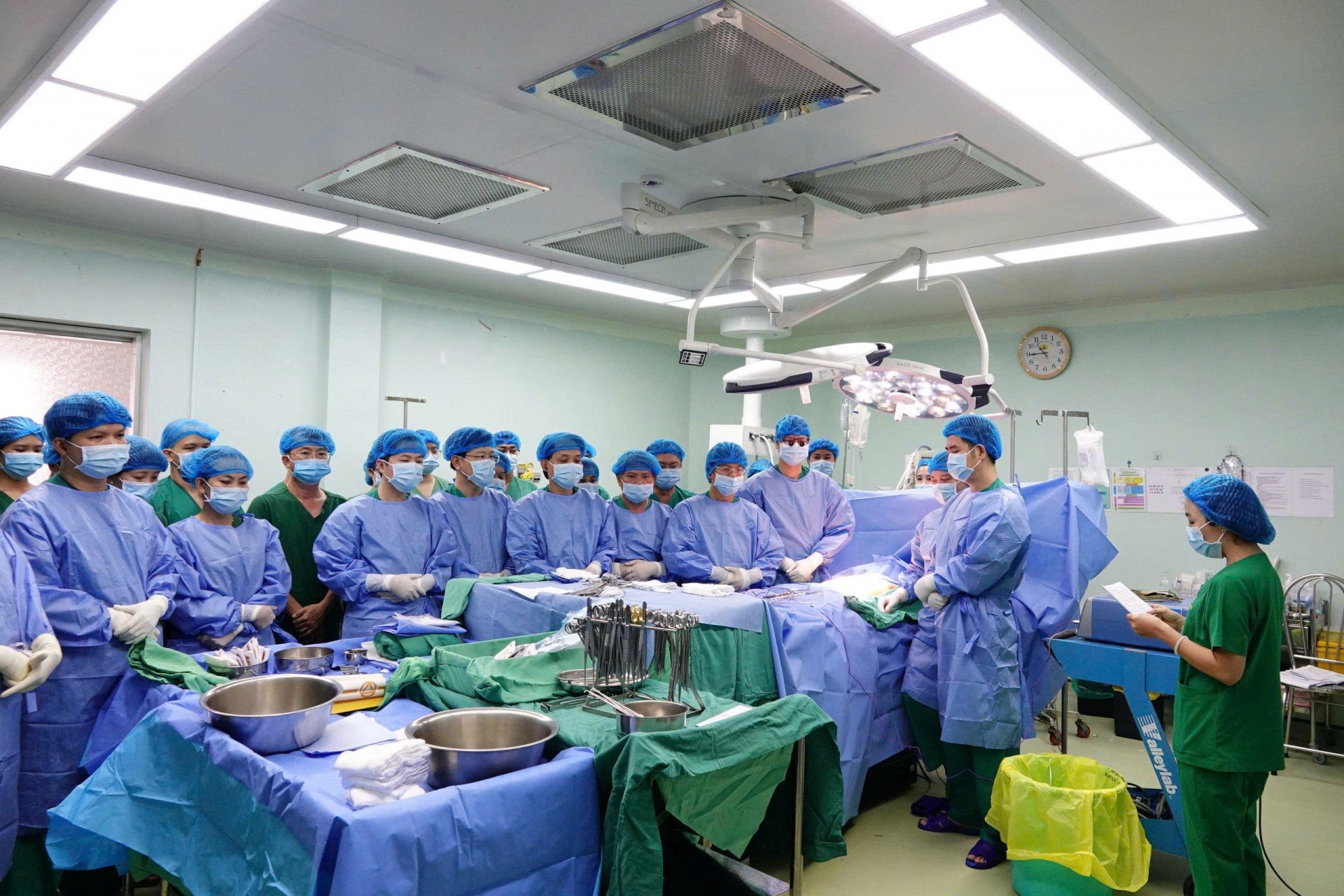 Hành trình 2000 km xuyên đêm mang sự sống cho bệnh nhân