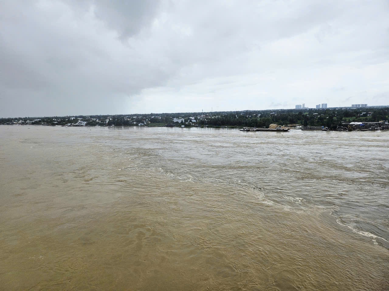 Cảnh báo từ đêm 16/11 đến ngày 20/11, trên các sông thuộc TP. Đà Nẵng khả năng xuất hiện một đợt lũ. Đỉnh lũ trên sông Vu Gia-Thu Bồn dao động ở mức BĐ2 đến BĐ3, có nơi trên BĐ3 - Ảnh: VGP