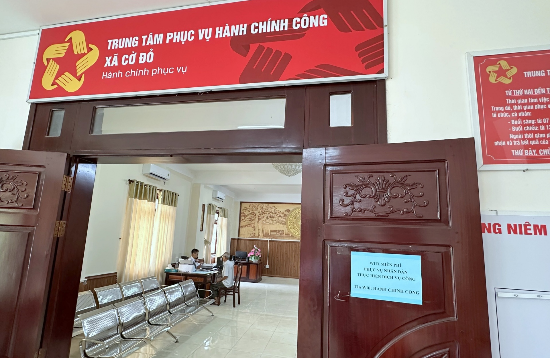 Trung tâm hành chính công xã Cờ Đỏ - Từ cải cách đến hài lòng của người dân