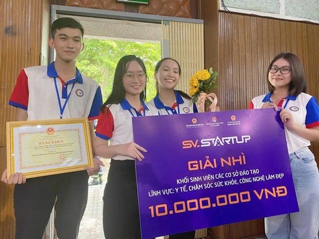 Hành trình khởi nghiệp của sinh viên Y Dược Cần Thơ