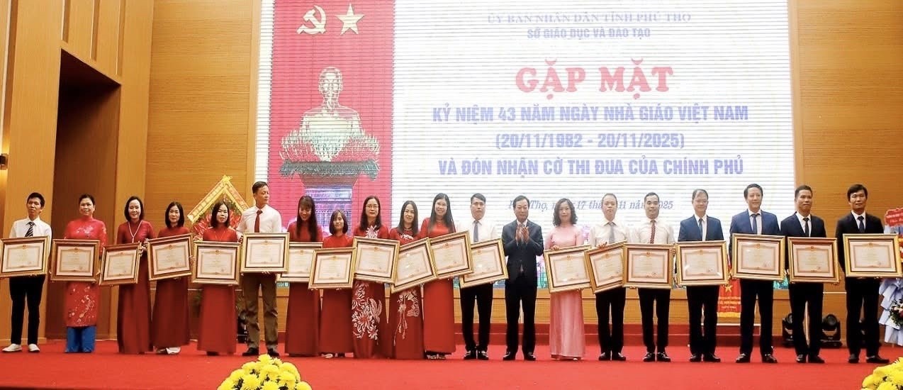 Giáo dục Phú Thọ: Dấu ấn phát triển toàn diện trong nhiệm kỳ 2020-2025 Giáo dục Phú Thọ: Dấu ấn phát triển toàn diện trong nhiệm kỳ 2020-2025