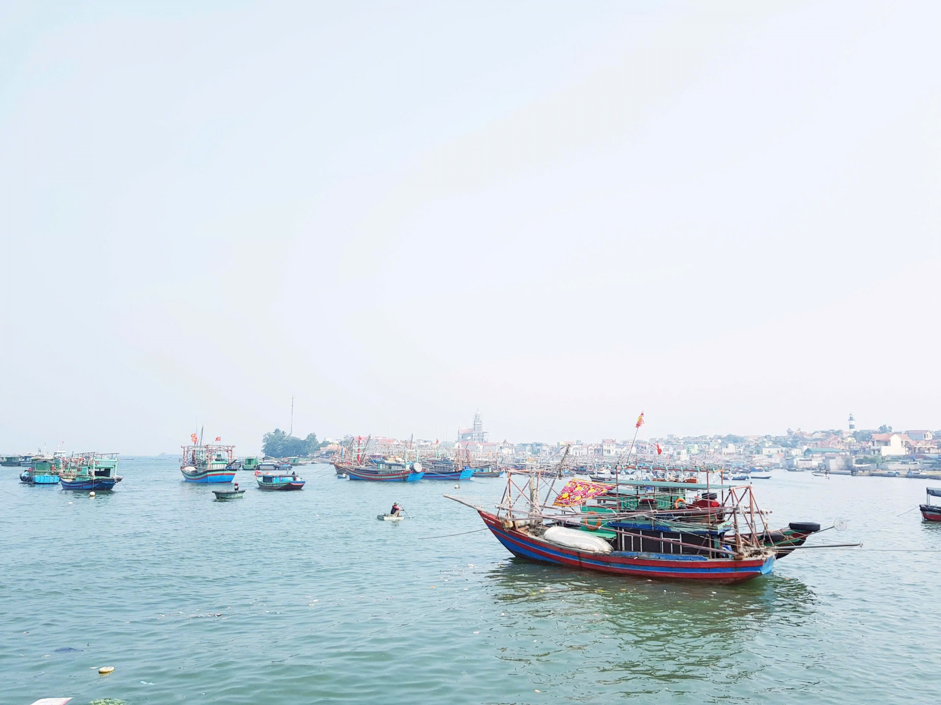 Thanh Hóa: Xử lý nghiêm tàu cá mất kết nối thiết bị giám sát hành trình