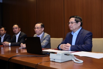 thu tuong huy dong moi luc luong bang moi cach cuu nguoi trong mua lu