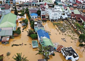 Thông báo Kết luận của Bộ Chính trị về khắc phục hậu quả mưa, lũ đặc biệt lớn ở miền Trung