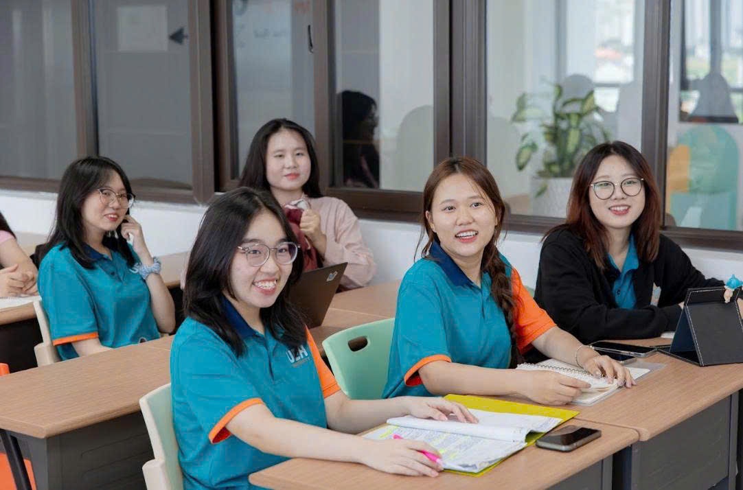 Đại học Kinh tế Thành phố Hồ Chí Minh mở rộng chính sách hỗ trợ cho sinh viên 5 tỉnh, thành ảnh hưởng bởi bão lũ