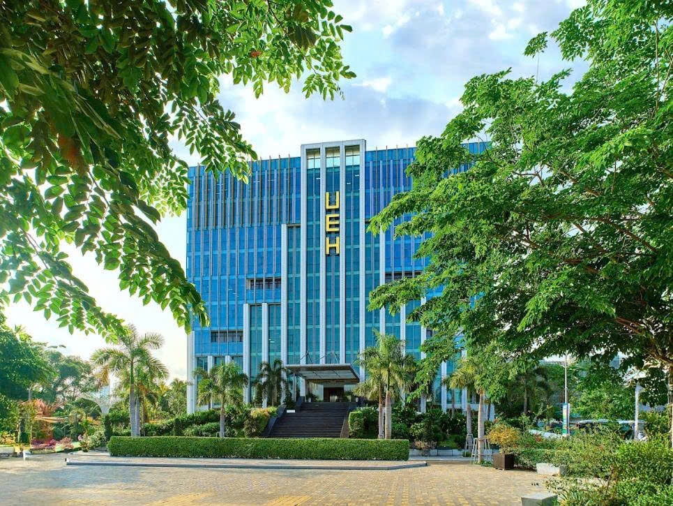 Đại học Kinh tế Thành phố Hồ Chí Minh mở rộng chính sách hỗ trợ cho sinh viên 5 tỉnh, thành ảnh hưởng bởi bão lũ