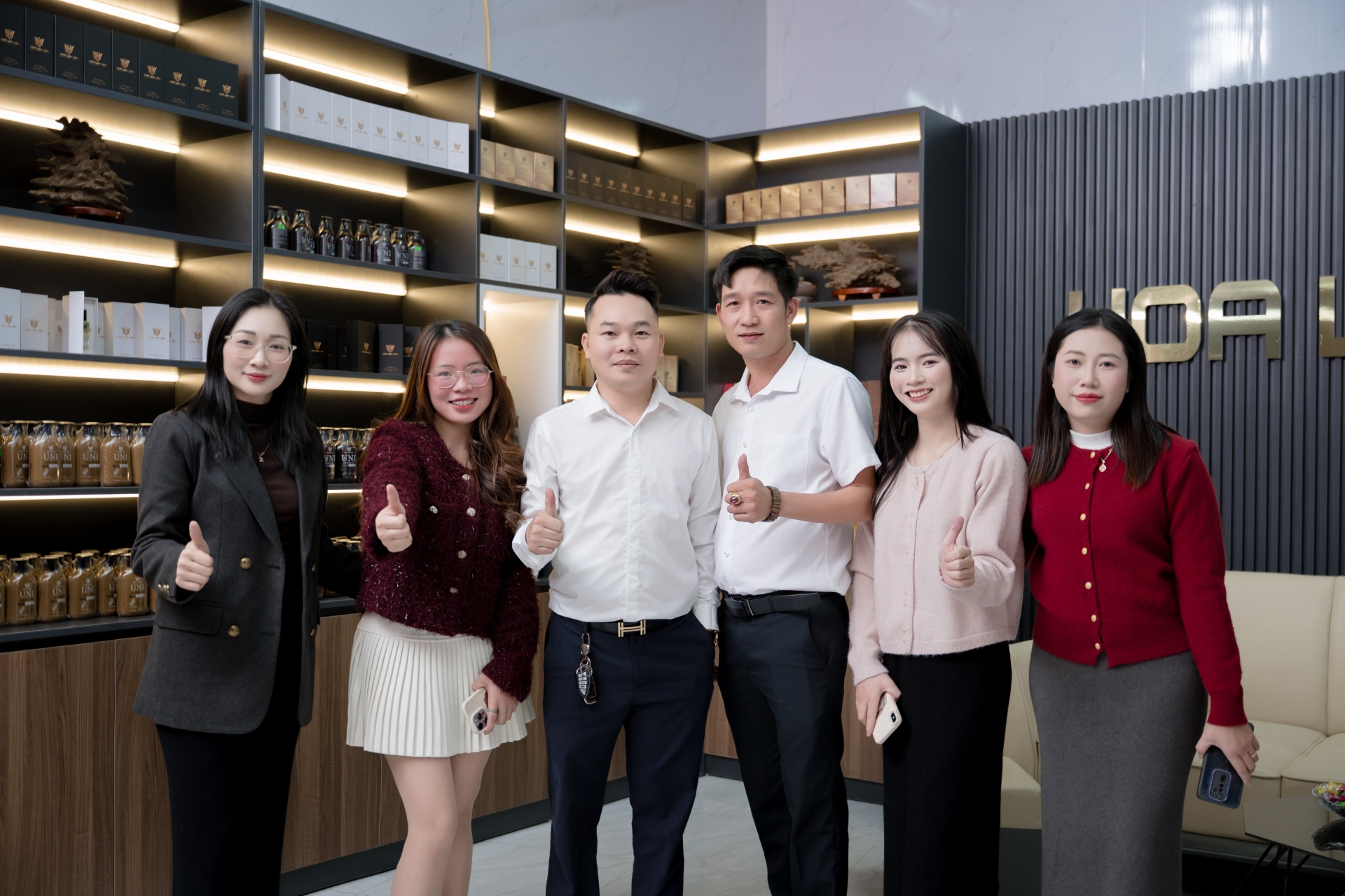 Hoa Liên Viên ra mắt chi nhánh miền Trung, mở rộng hệ thống phân phối sản phẩm từ Trầm hương