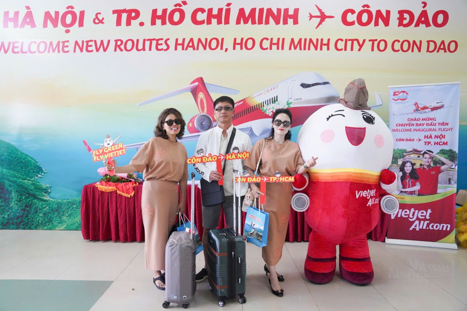 Vietjet tiếp tục khai thác các đường bay đến Côn Đảo từ 03/12/2025 Vietjet tiếp tục khai thác các đường bay đến Côn Đảo từ 03/12/2025