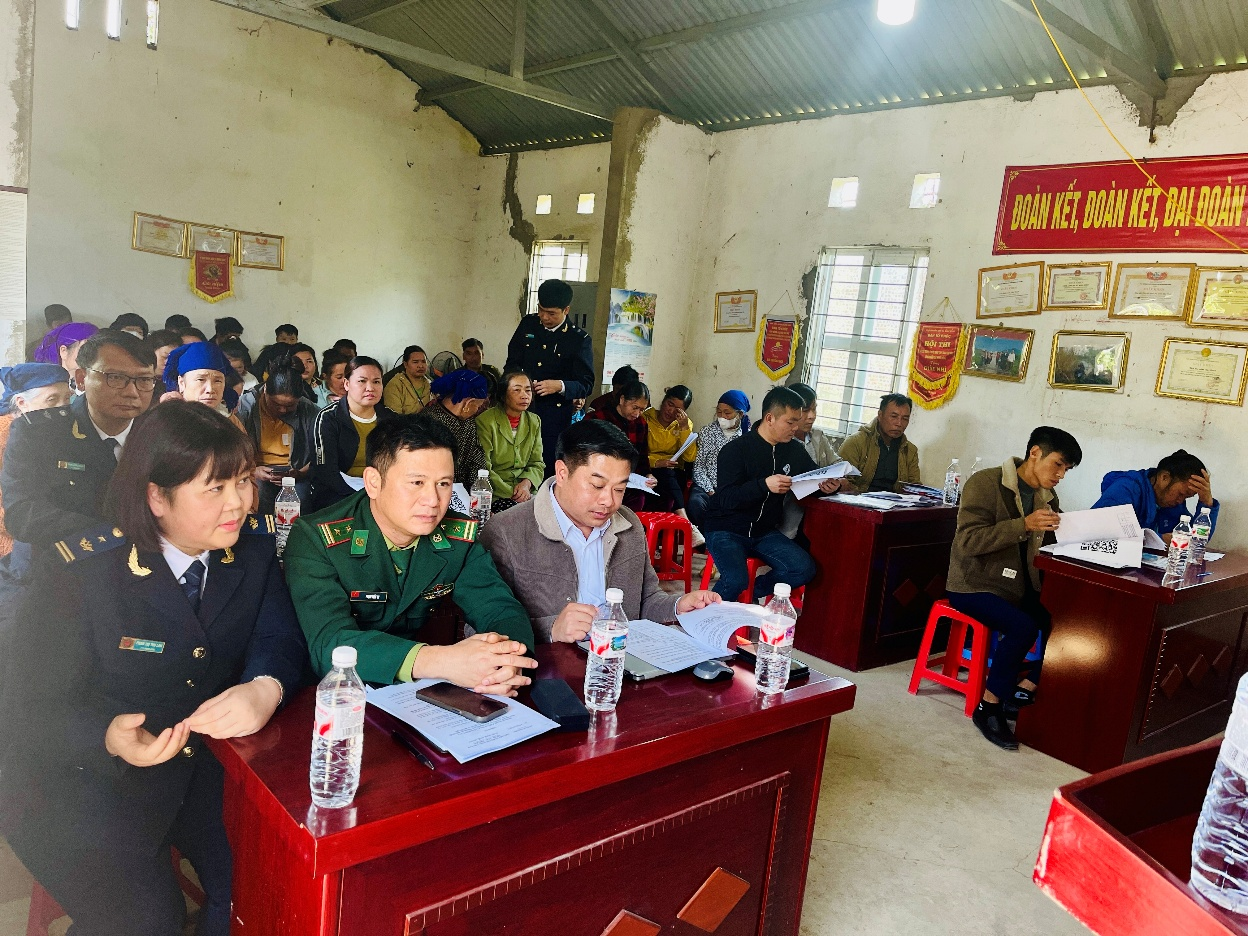 Hải quan Cửa khẩu Lý Vạn (Cao Bằng): Điểm sáng về công tác tuyên truyền pháp luật, vận động quần chúng Hải quan Cửa khẩu Lý Vạn (Cao Bằng): Điểm sáng về công tác tuyên truyền pháp luật, vận động quần chúng