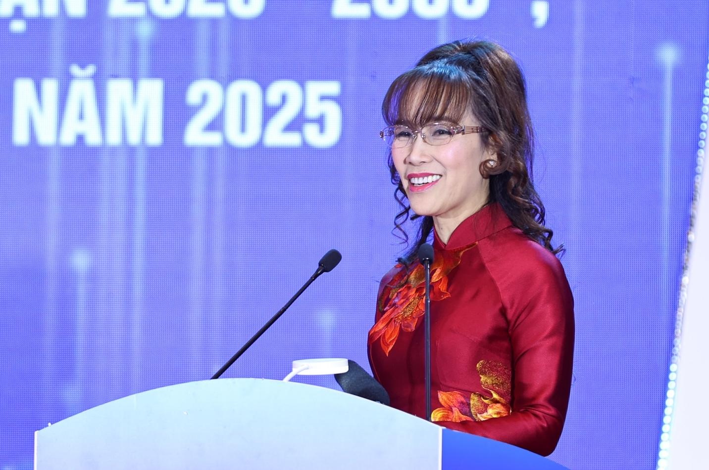 Tiến sĩ Nguyễn Thị Phương Thảo cam kết đồng hành dài hạn cùng Hội LH Phụ nữ Việt Nam -Ảnh: VGP/Nhật Bắc