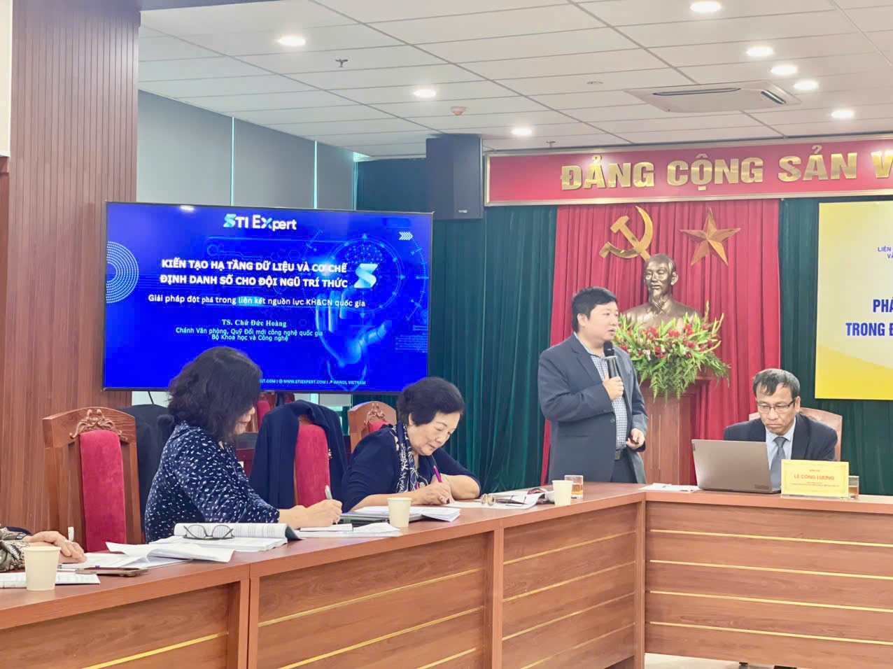 Hội thảo “Phát huy vai trò đội ngũ trí thức KH&CN trong đột phá phát triển khoa học, công nghê, đổi mới sáng tạo”