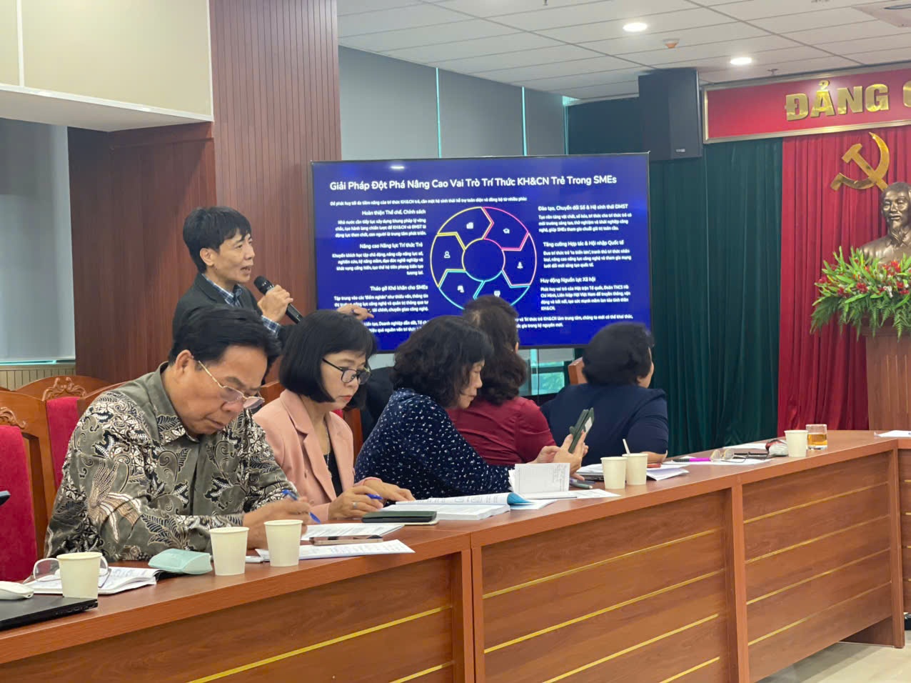 Hội thảo “Phát huy vai trò đội ngũ trí thức KH&CN trong đột phá phát triển khoa học, công nghê, đổi mới sáng tạo”