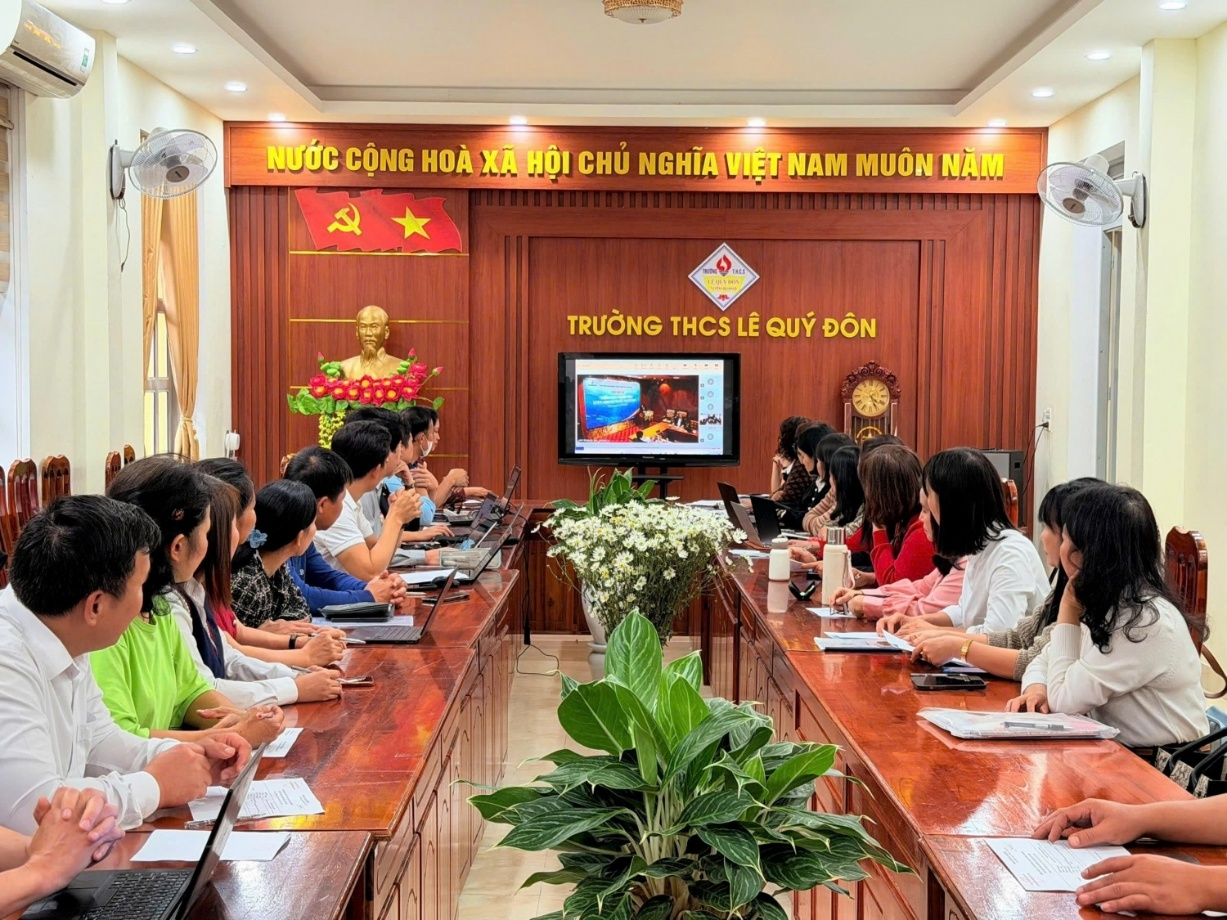 100 phòng STEM Innovation Petrovietnam là hạt nhân lan tỏa tinh thần sáng tạo cho thế hệ trẻ 100 phòng STEM Innovation Petrovietnam là hạt nhân lan tỏa tinh thần sáng tạo cho thế hệ trẻ