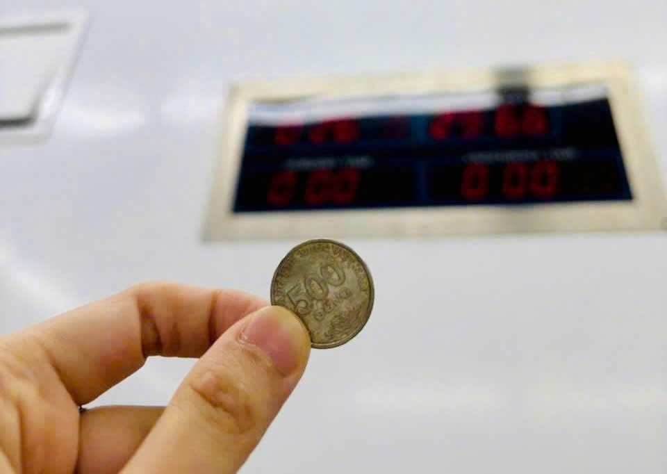 Chỉ trong 1 tháng có 5 trẻ phải nội soi khẩn cấp để gắp đồng xu bị hóc Chỉ trong 1 tháng có 5 trẻ phải nội soi khẩn cấp để gắp đồng xu bị hóc