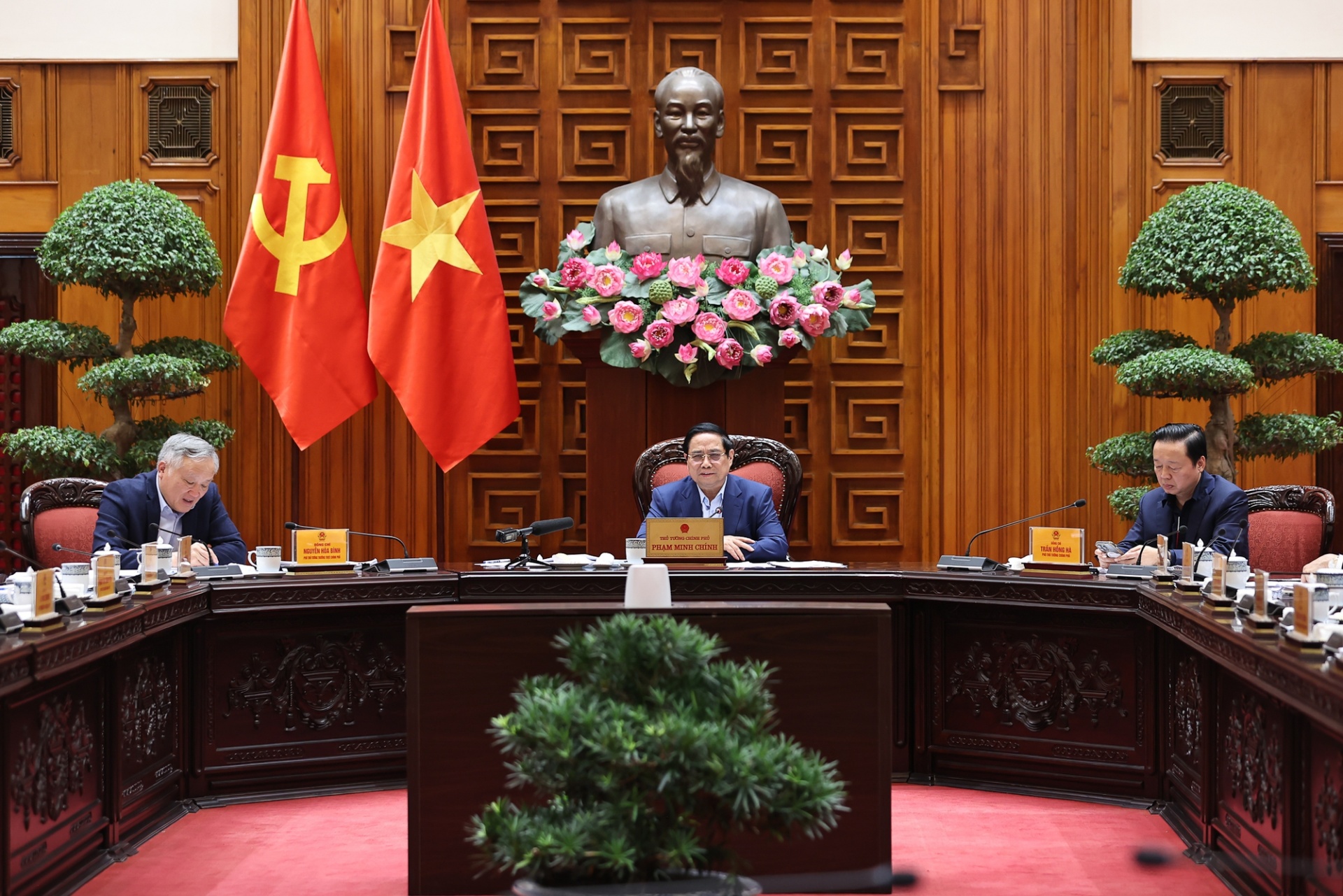 Thủ tướng: Xây dựng giải pháp phòng, chống sụt lún, sạt lở, ngập úng, hạn hán, xâm nhập mặn vùng ĐBSCL