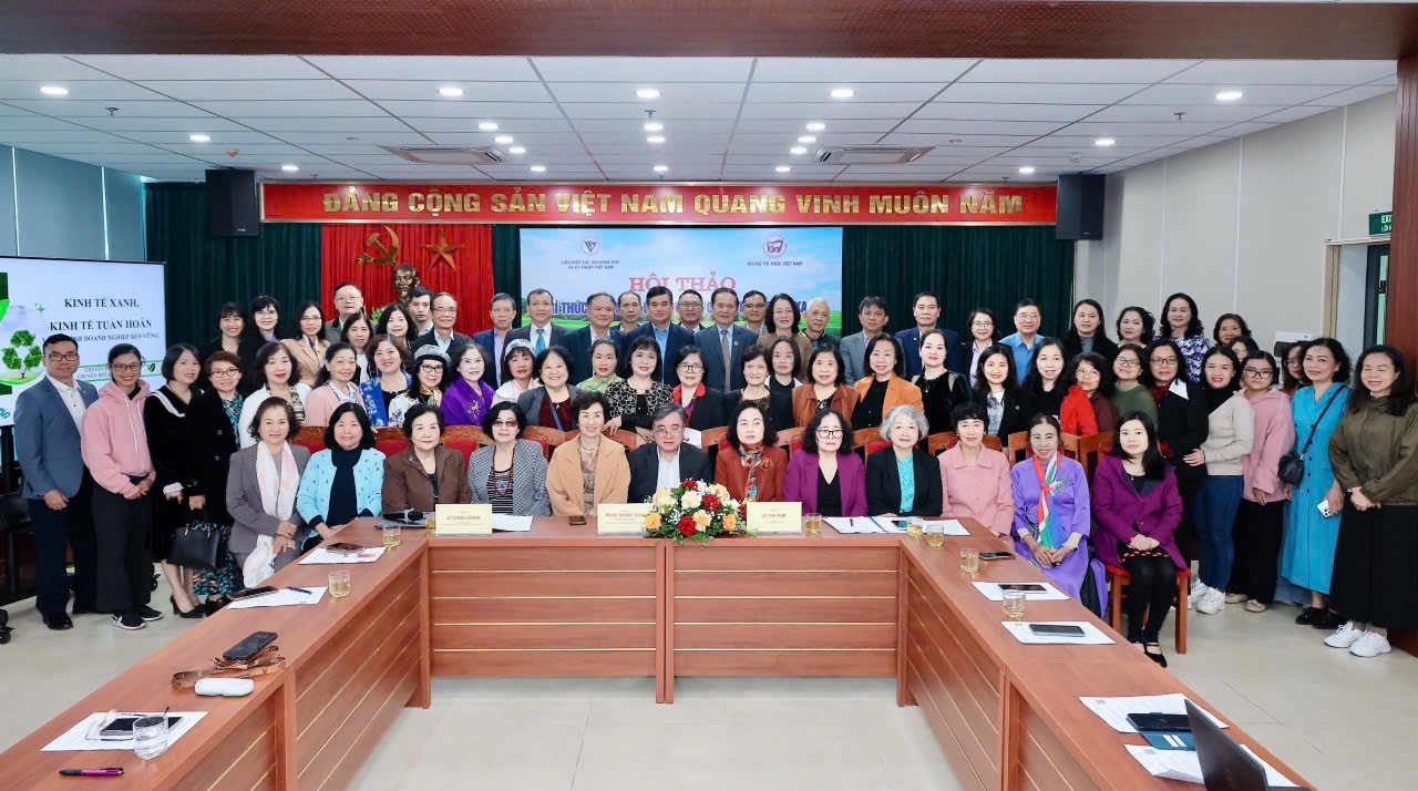 Trí thức Việt Nam đồng hành vì một tương lai xanh Trí thức Việt Nam đồng hành vì một tương lai xanh