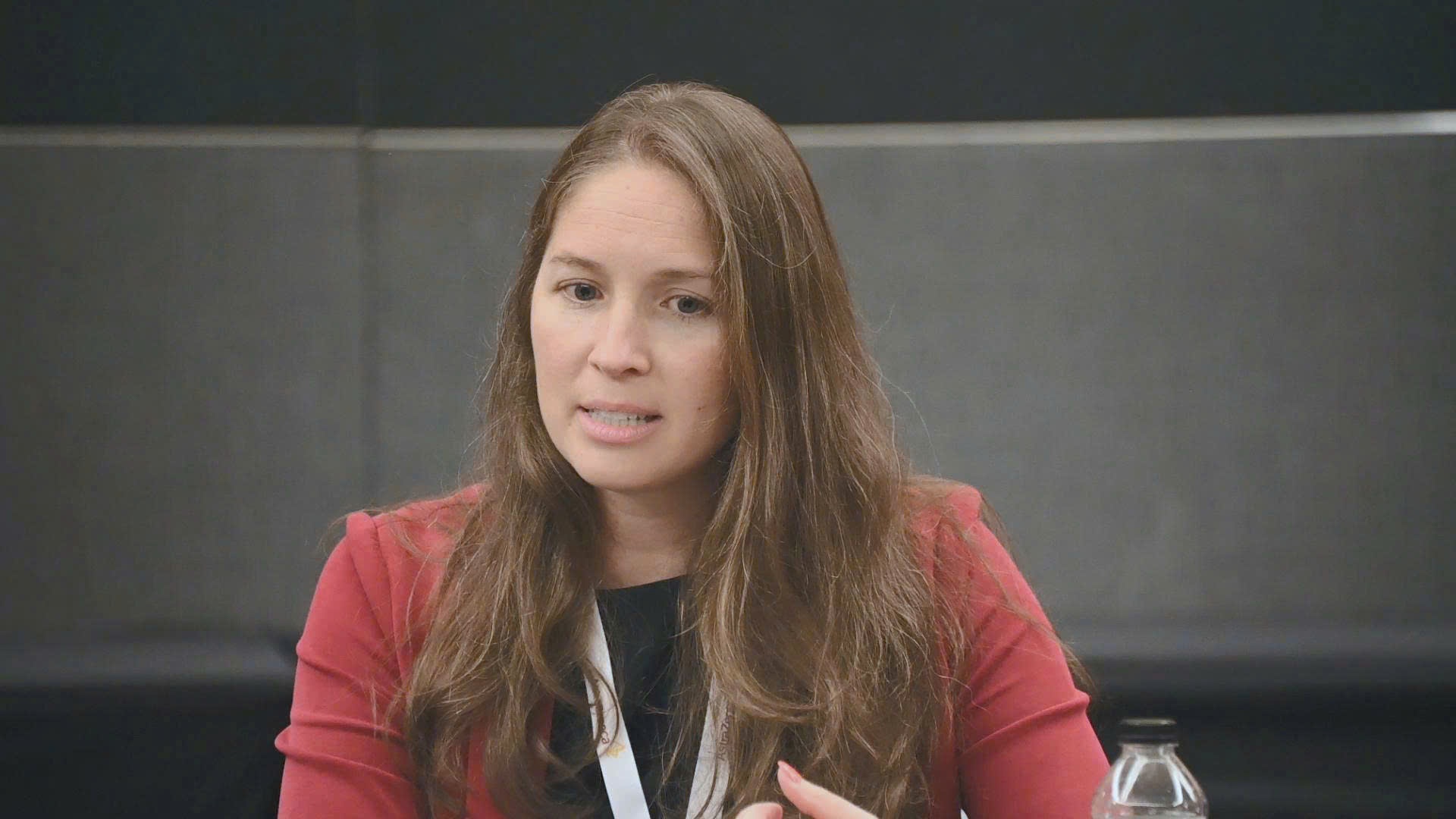   Bà Katy Miller, Phó Chủ tịch AstraZeneca cho biết, tại ESMO Asia 2025, AstraZeneca thể hiện rõ cam kết của AstraZeneca trong việc cung cấp các liệu pháp tiên tiến giải quyết các nhu cầu chăm sóc sức khỏe cho bệnh nhân ung thư tại khu vực châu Á - Ảnh: VGP/MT