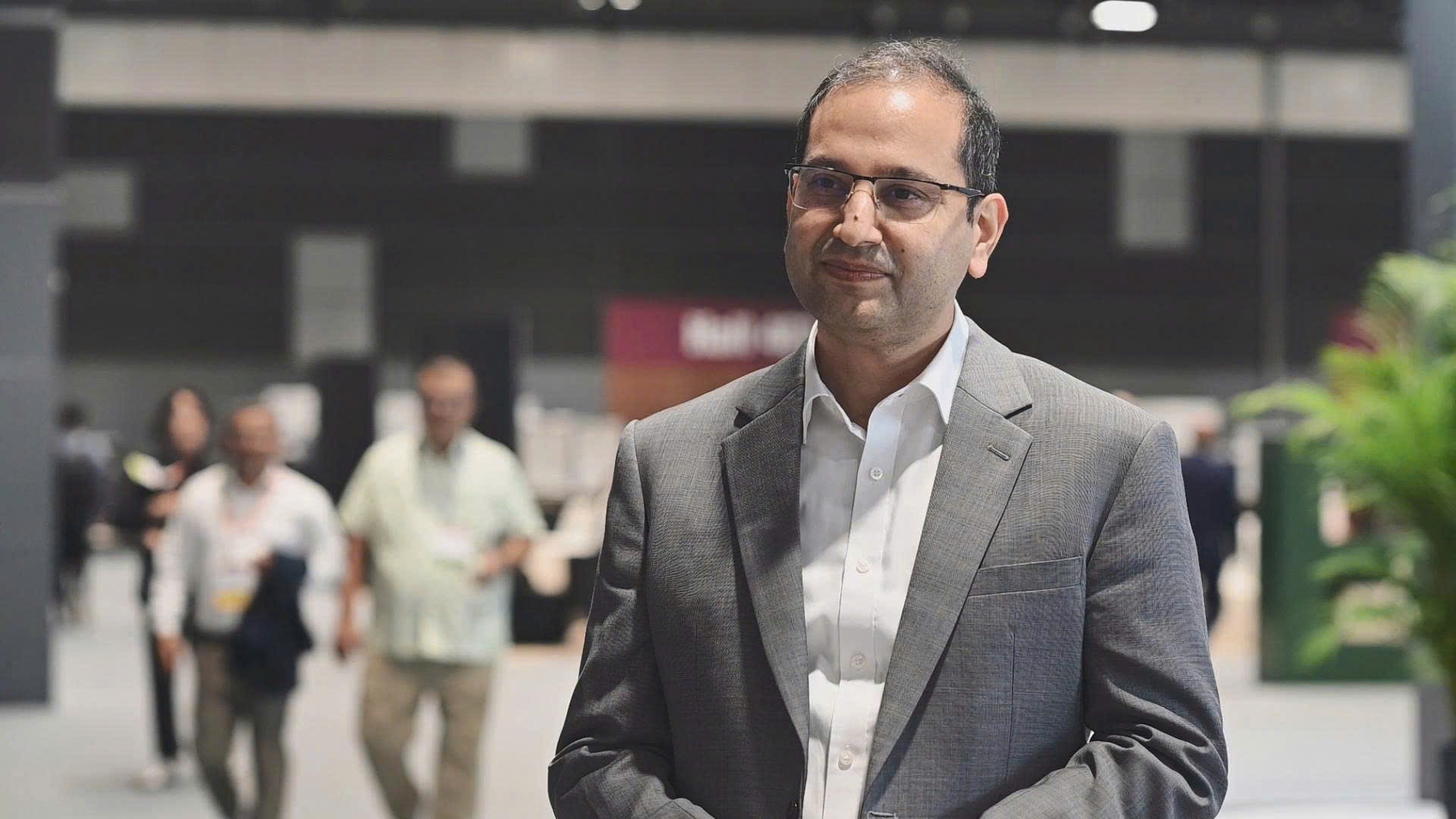   Ông Atul Tandon, Tổng Giám Đốc AstraZeneca Việt Nam khẳng định, AstraZeneca luôn hướng đến mục tiêu cải thiện cuộc sống của bệnh nhân, hỗ trợ phát triển hệ thống y tế, đầu tư vào các chương trình phát triển, nghiên cứu và hợp tác y tế tại Việt Nam - Ảnh: VGP