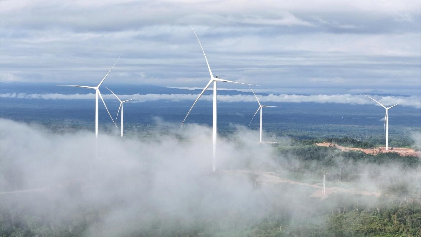 Bầu Hiển với khát vọng tạo giá trị bền vững từ năng lượng tái tạo Bầu Hiển với khát vọng tạo giá trị bền vững từ năng lượng tái tạo