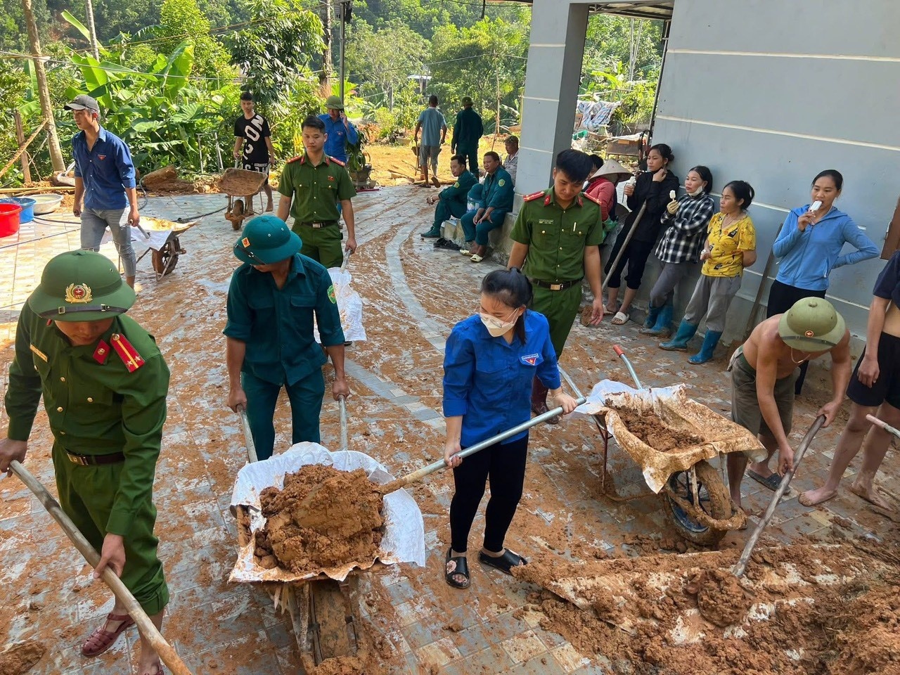 Phú Thọ: Đẩy mạnh công cuộc xây dựng xã hội trật tự, kỷ cương, an toàn, văn minh từ một điển hình cơ sở Phú Thọ: Đẩy mạnh công cuộc xây dựng xã hội trật tự, kỷ cương, an toàn, văn minh từ một điển hình cơ sở