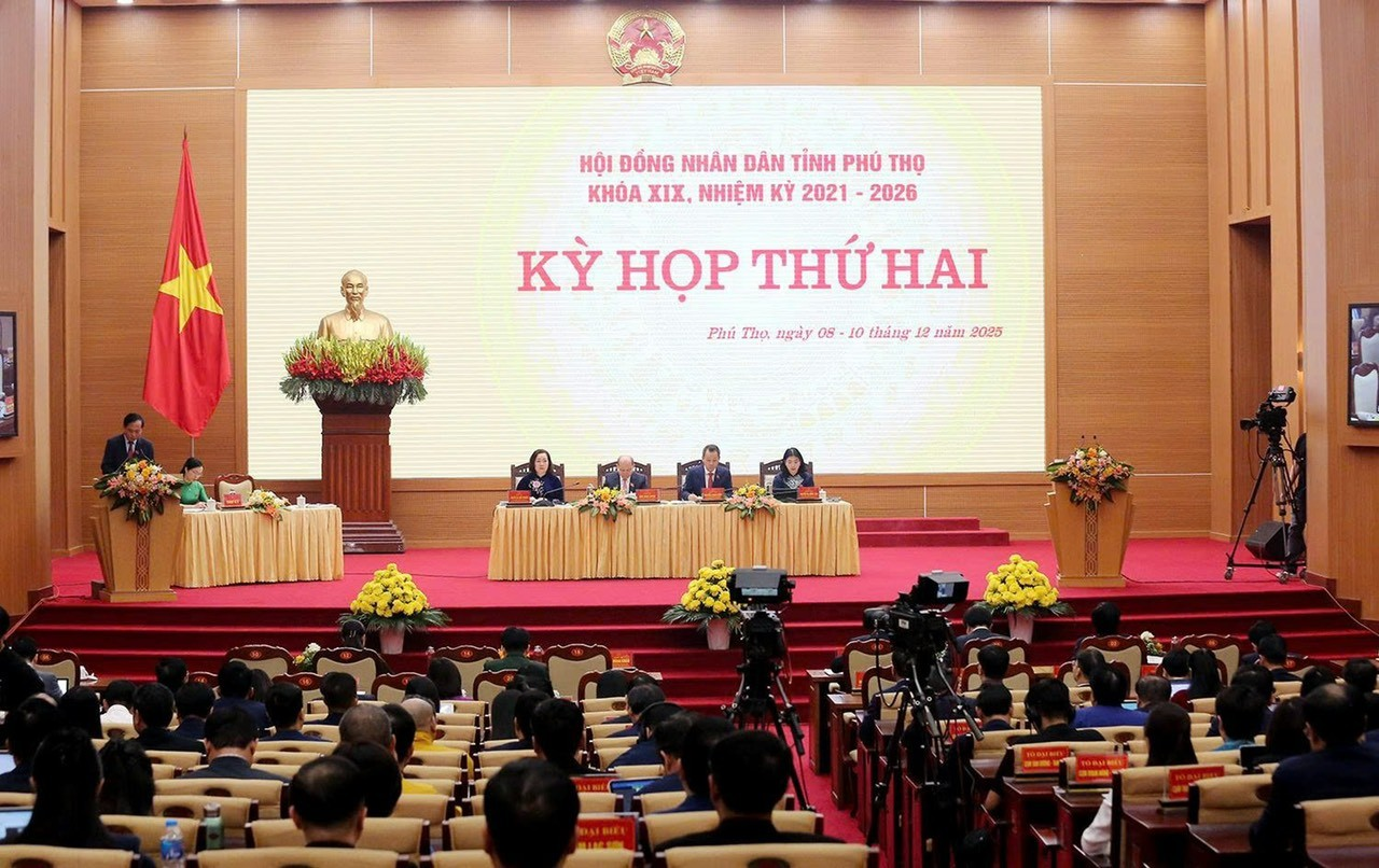 Tiếp tục đổi mới nâng cao hiệu lực quản trị tạo thế và lực cho chặng đường mới