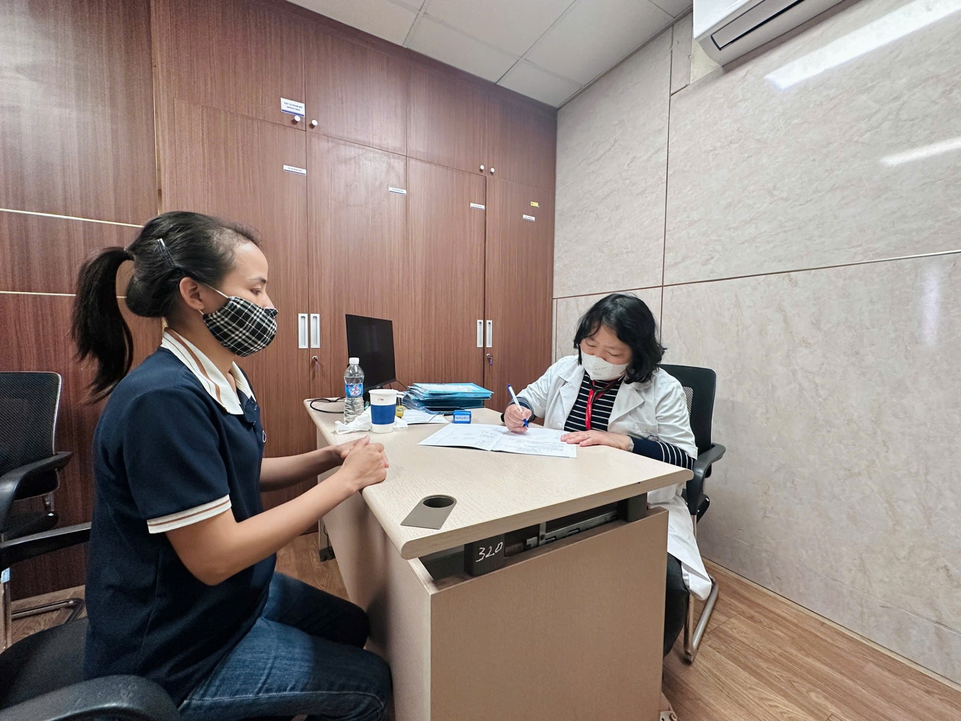 Hơn 2.000 phụ nữ yếu thế được tầm soát miễn phí ung thư nguy hiểm