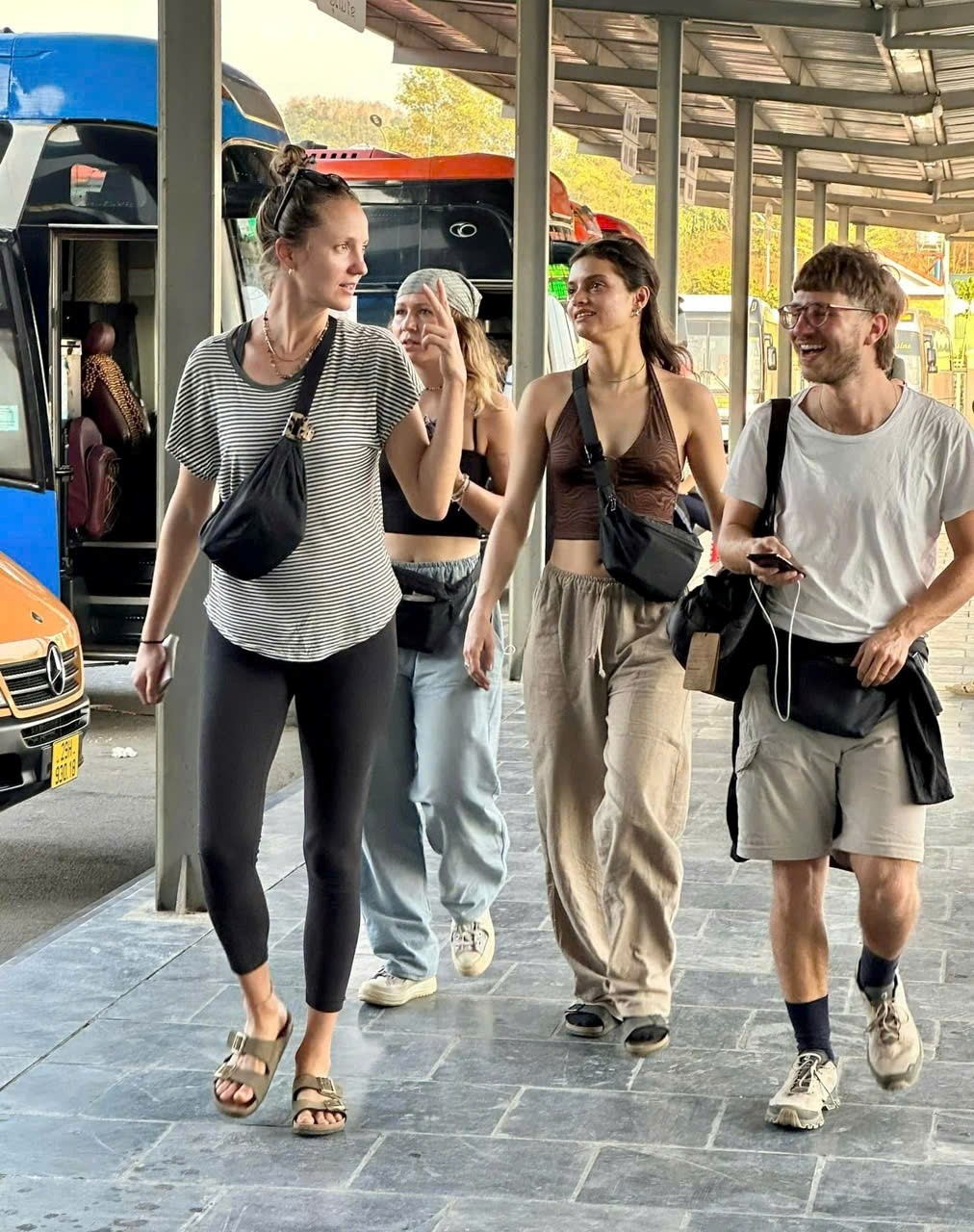 Giữ nhịp giao thông - Nâng tầm chất lượng phục vụ hành khách từ Bến xe khách Điện Biên Phủ Giữ nhịp giao thông - Nâng tầm chất lượng phục vụ hành khách từ Bến xe khách Điện Biên Phủ